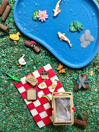 Picnic at the Pond Play Set